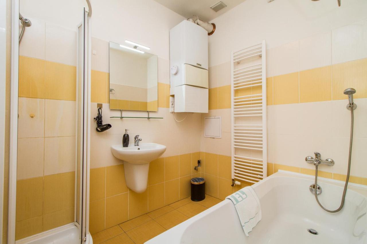 Silver Apartments Кутна-Гора Экстерьер фото
